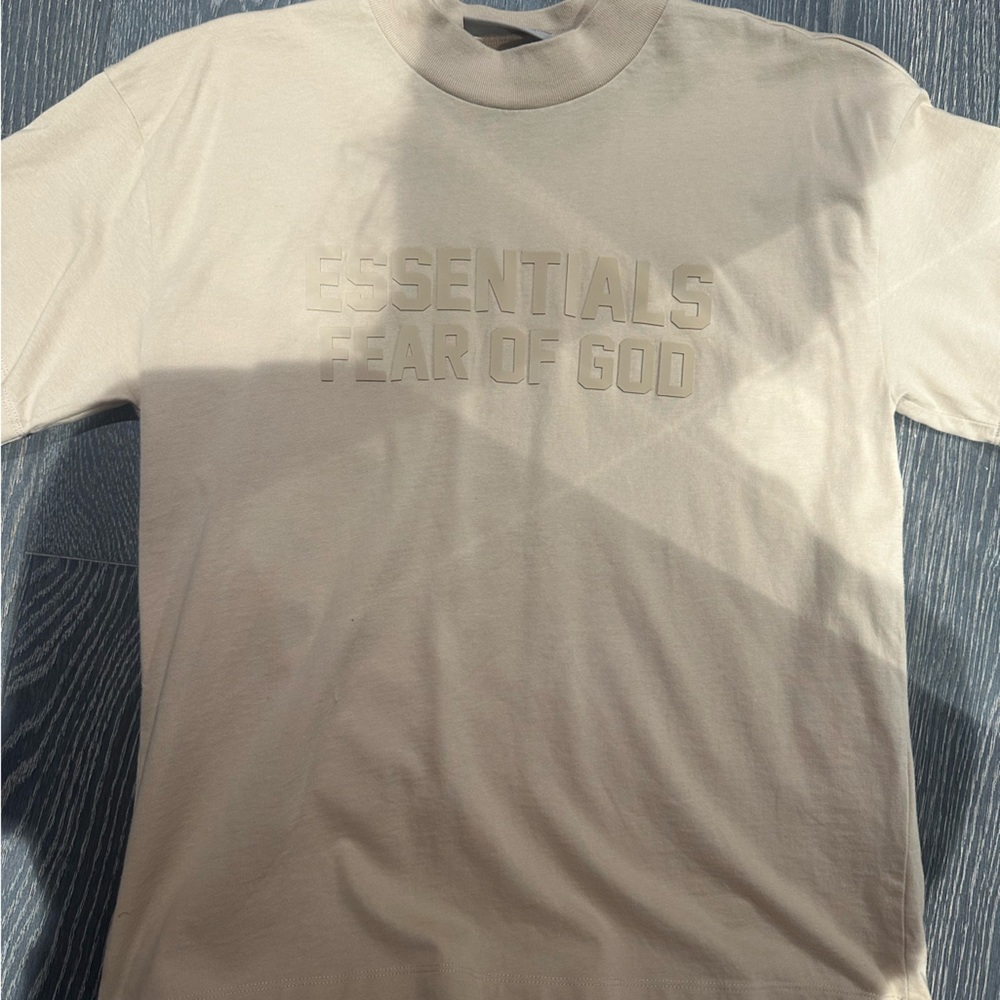 Essentials Kids Short Sleeve Tee in Light Beige with Embossed Logo